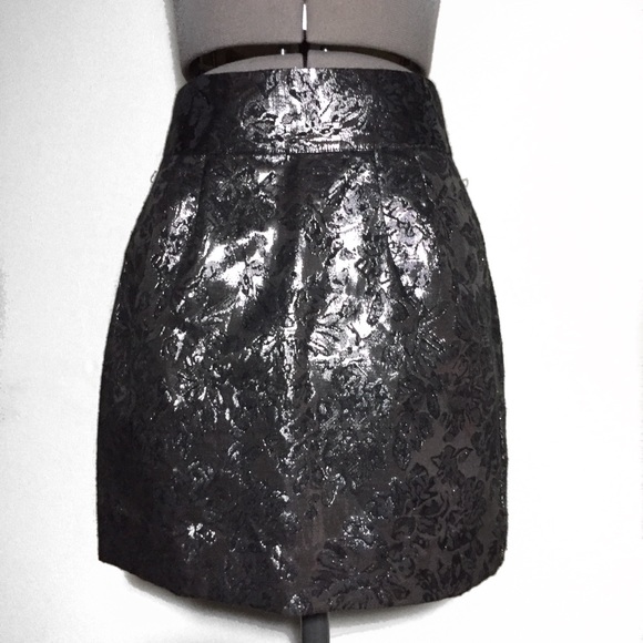 Silence & Noise (UO) Silver Embossed Mini Skirt 2 - Picture 2 of 8